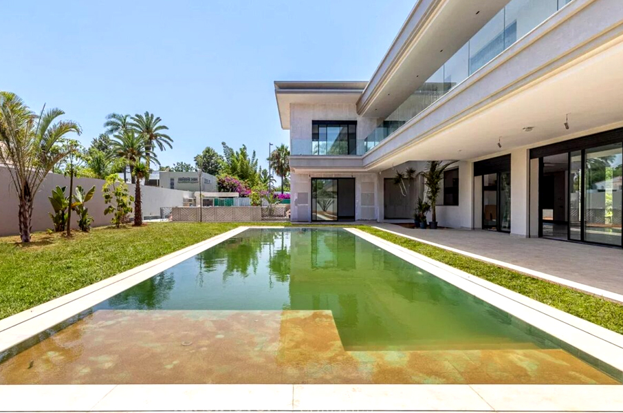 Villa à la location longue durée